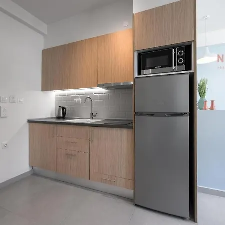 Yellow Door, Nilie Hospitality Mgmt Apartment