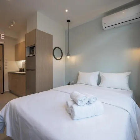 Yellow Door, Nilie Hospitality Mgmt Θεσσαλονίκη