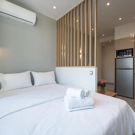 Yellow Door, Nilie Hospitality Mgmt Apartment *