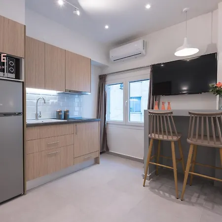 Yellow Door, Nilie Hospitality Mgmt Apartment *